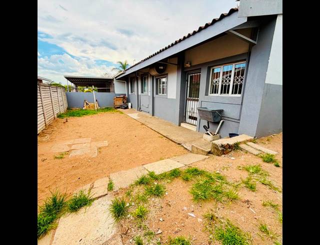 3 BEDROOM HOUSE FOR SALE IN AUSTERVILLE